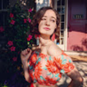 Meet your Posher, Vita